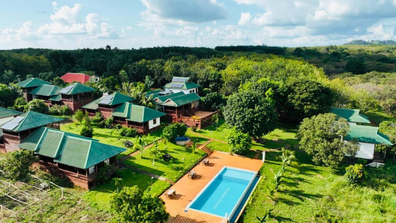 Ratanakiri Paradise Hotel & Restaurant Banlung Ngoại thất bức ảnh